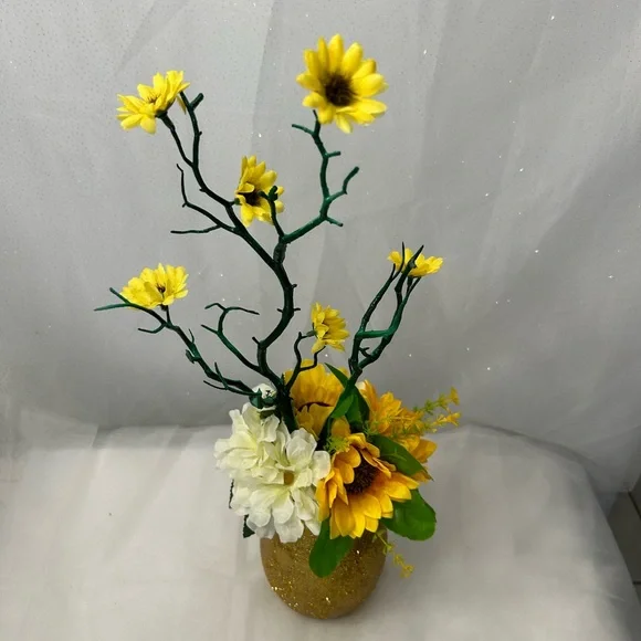 Centerpiece GOLD AND SUNFLOWER